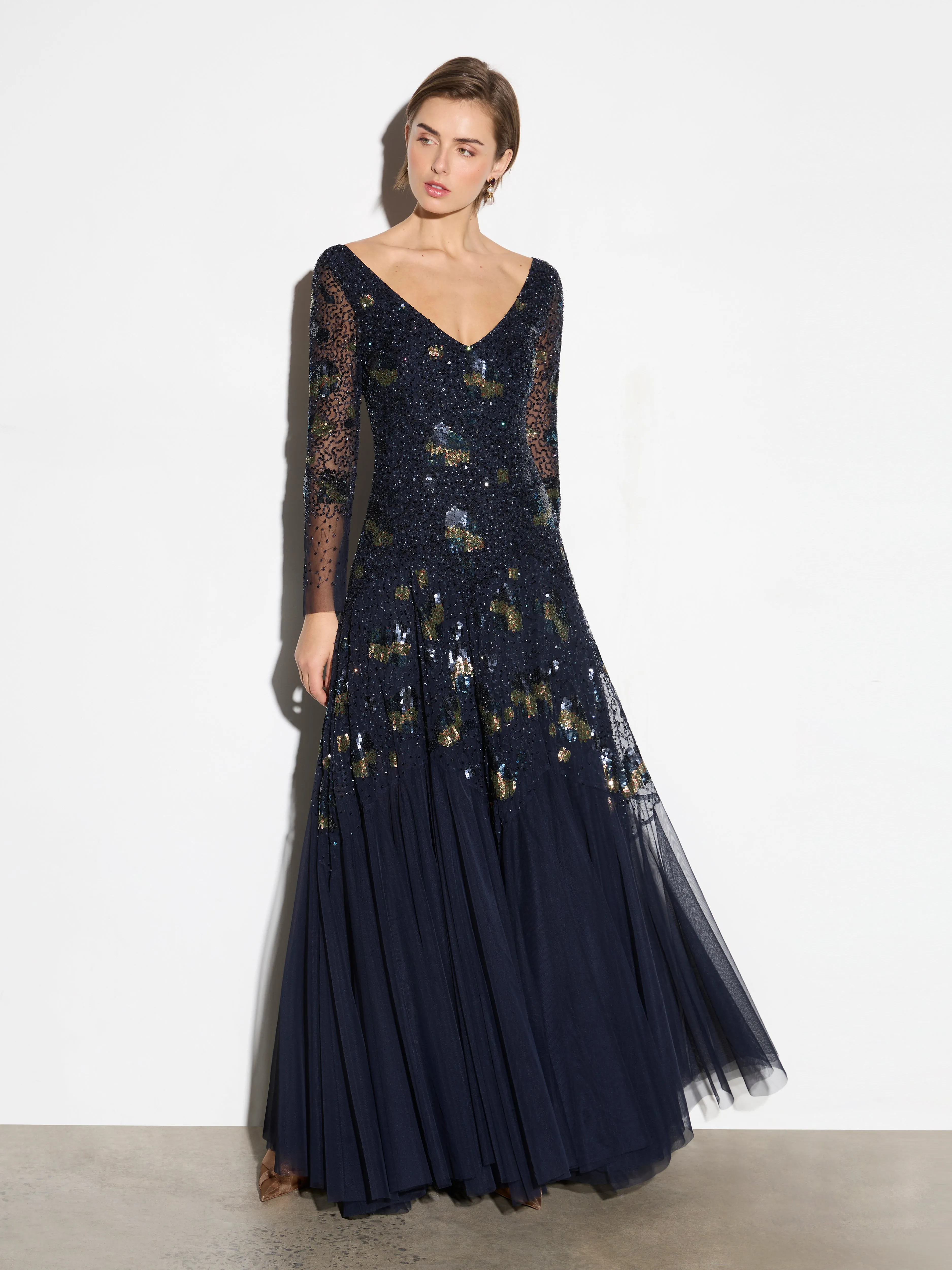 Astrid Gown (Size 8   10 Only)