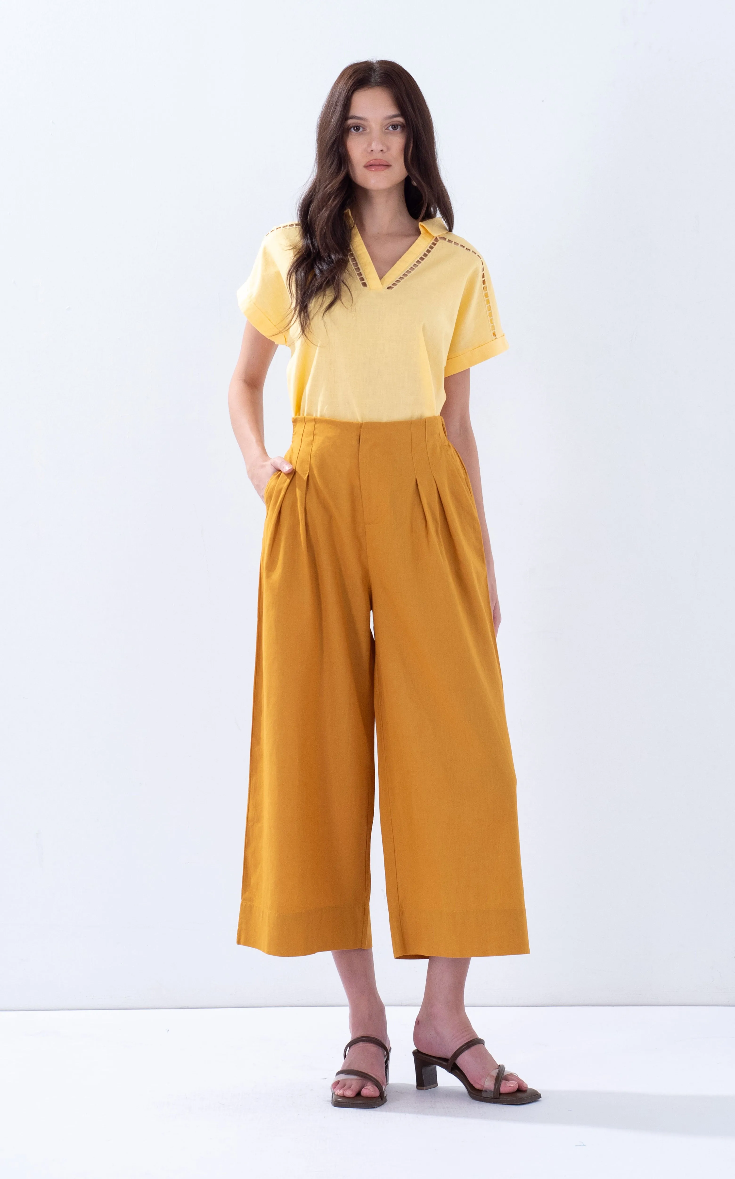 High-Waisted Linen Pants