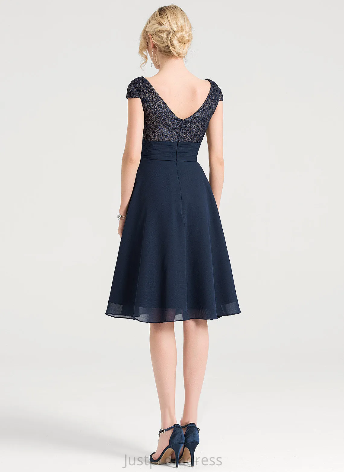 Knee-Length Chana Ruffles Cascading Cocktail Dresses Cocktail A-Line With Chiffon Lace V-neck Dress