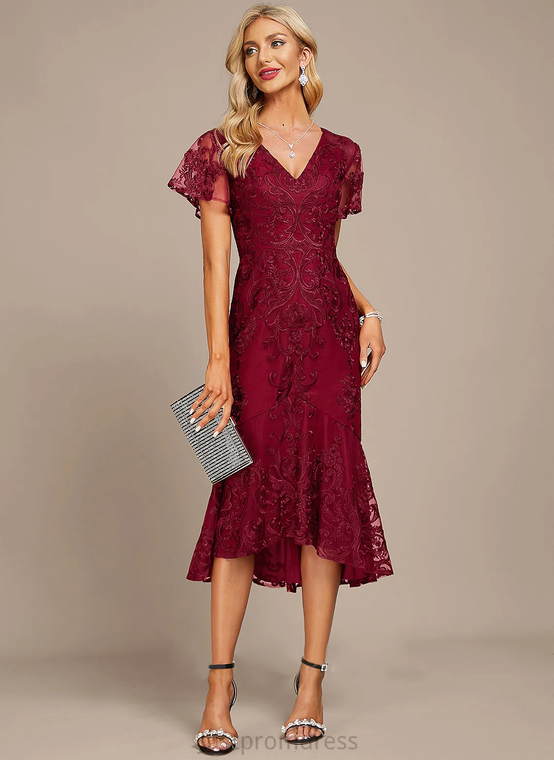 Rubi Asymmetrical V-neck Cocktail Dresses Dress Cocktail Trumpet/Mermaid Lace