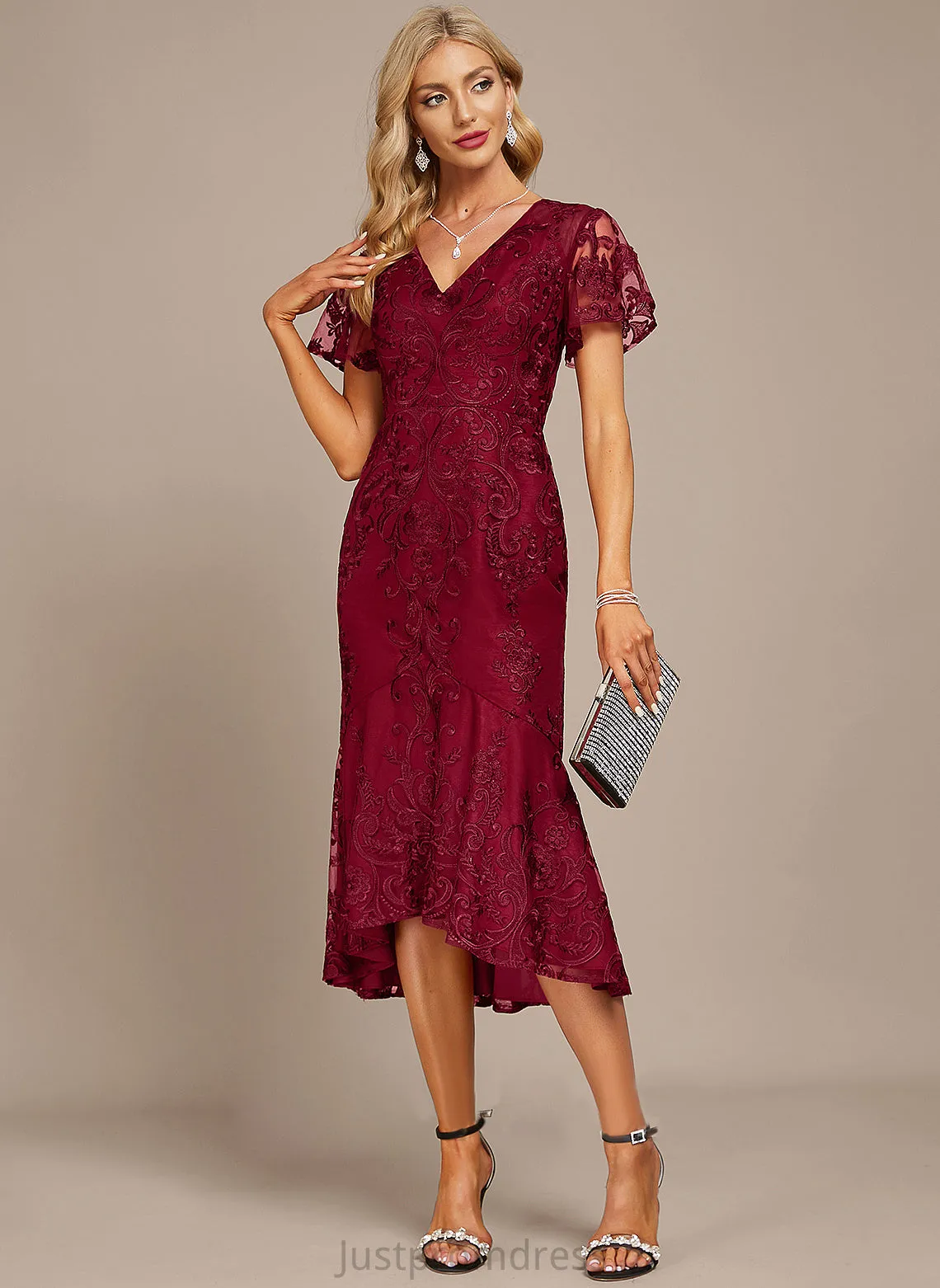 Rubi Asymmetrical V-neck Cocktail Dresses Dress Cocktail Trumpet/Mermaid Lace
