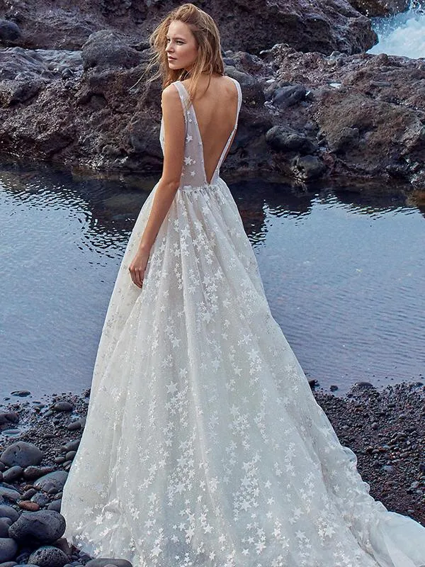 White V-back Bohemia Wedding Dress