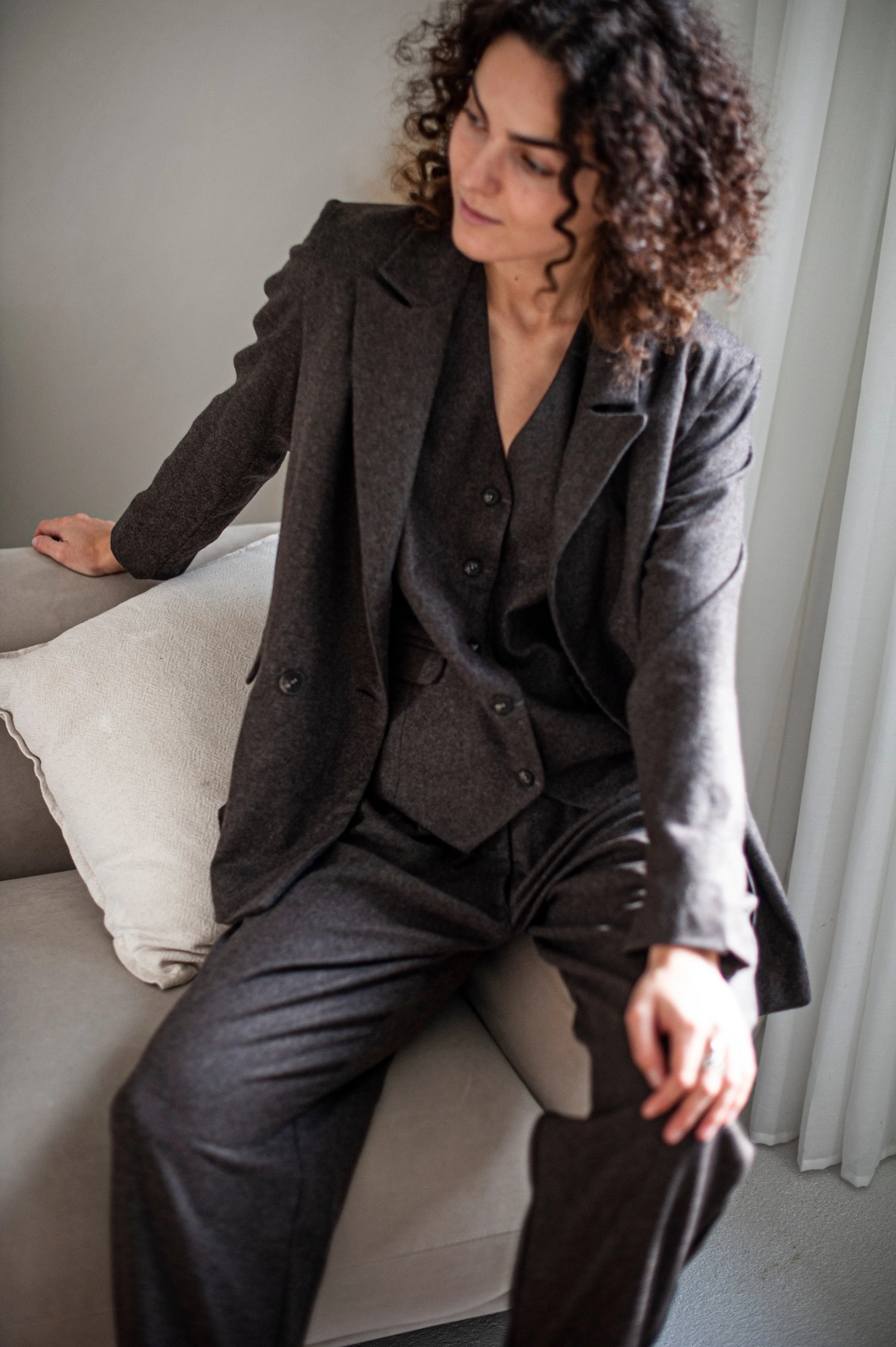 Women's three-piece tailored tweed wool pants suit
